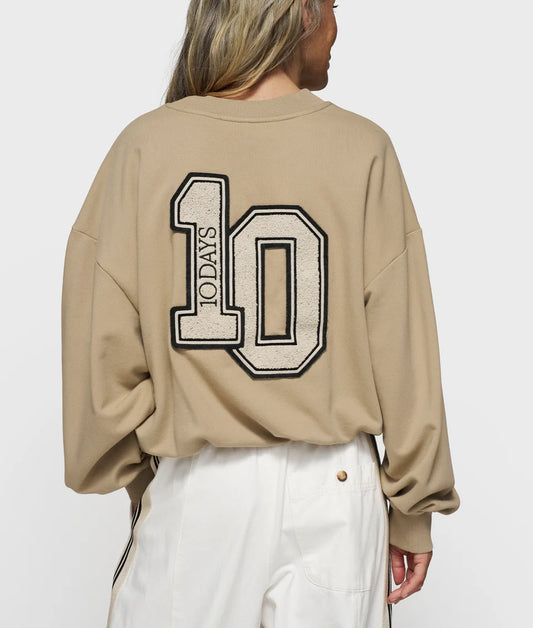 Pleated Sweater 10